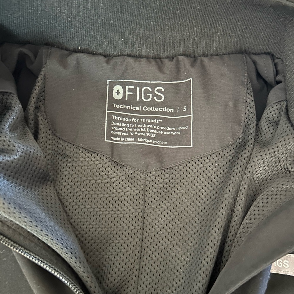 FIGS Scrub Jacket